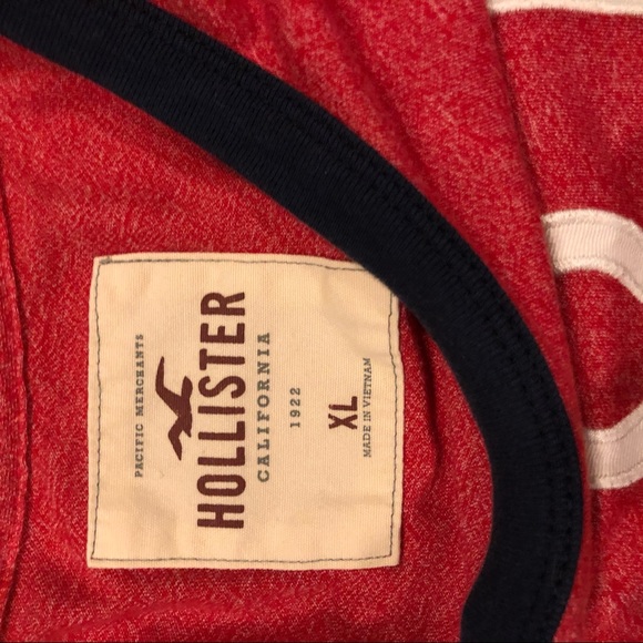 🤩Men’s Hollister T-Shirt🤩 - Picture 3 of 5